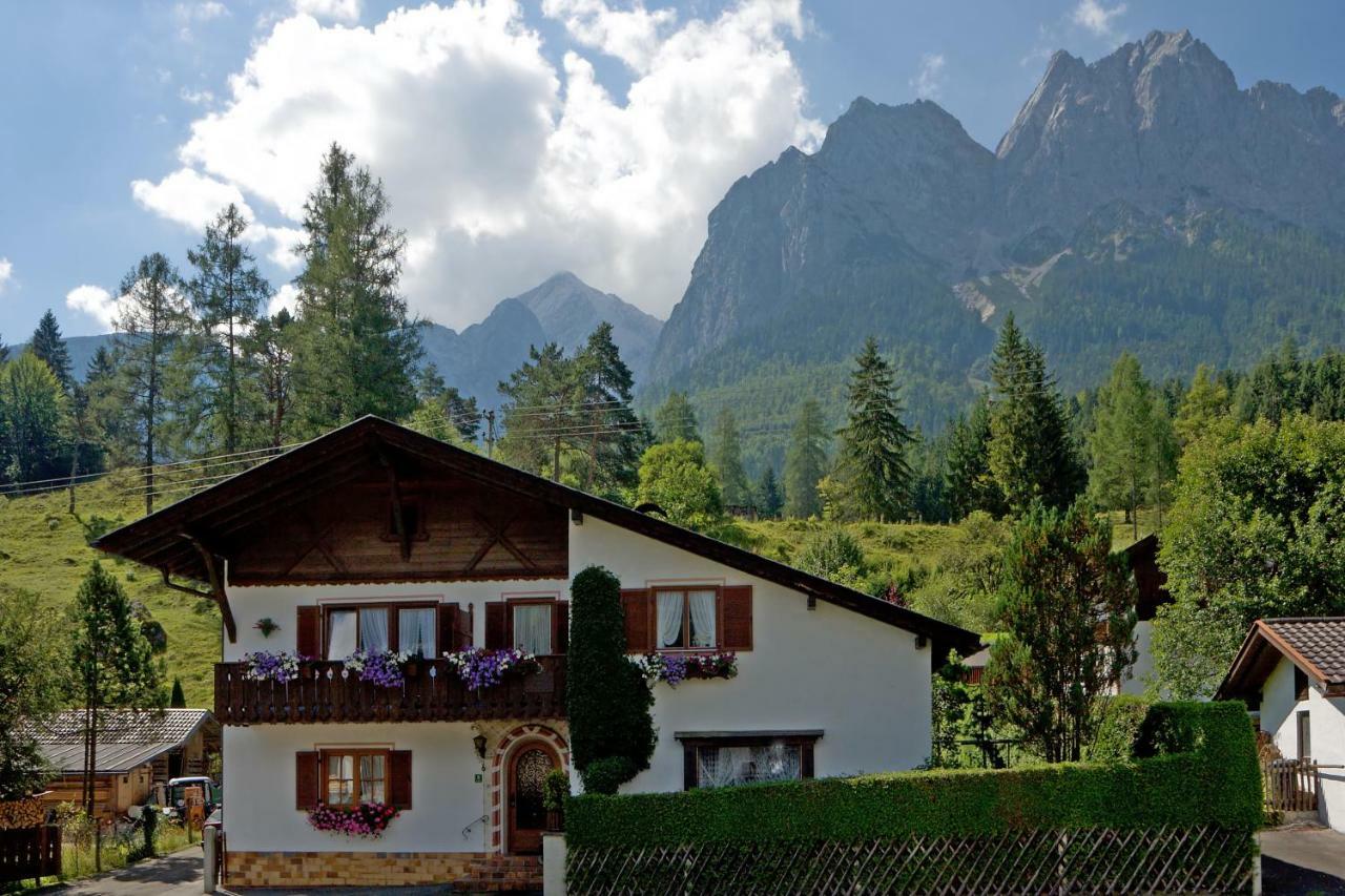 Gaestehaus Kerschbaum Grainau Exterior photo